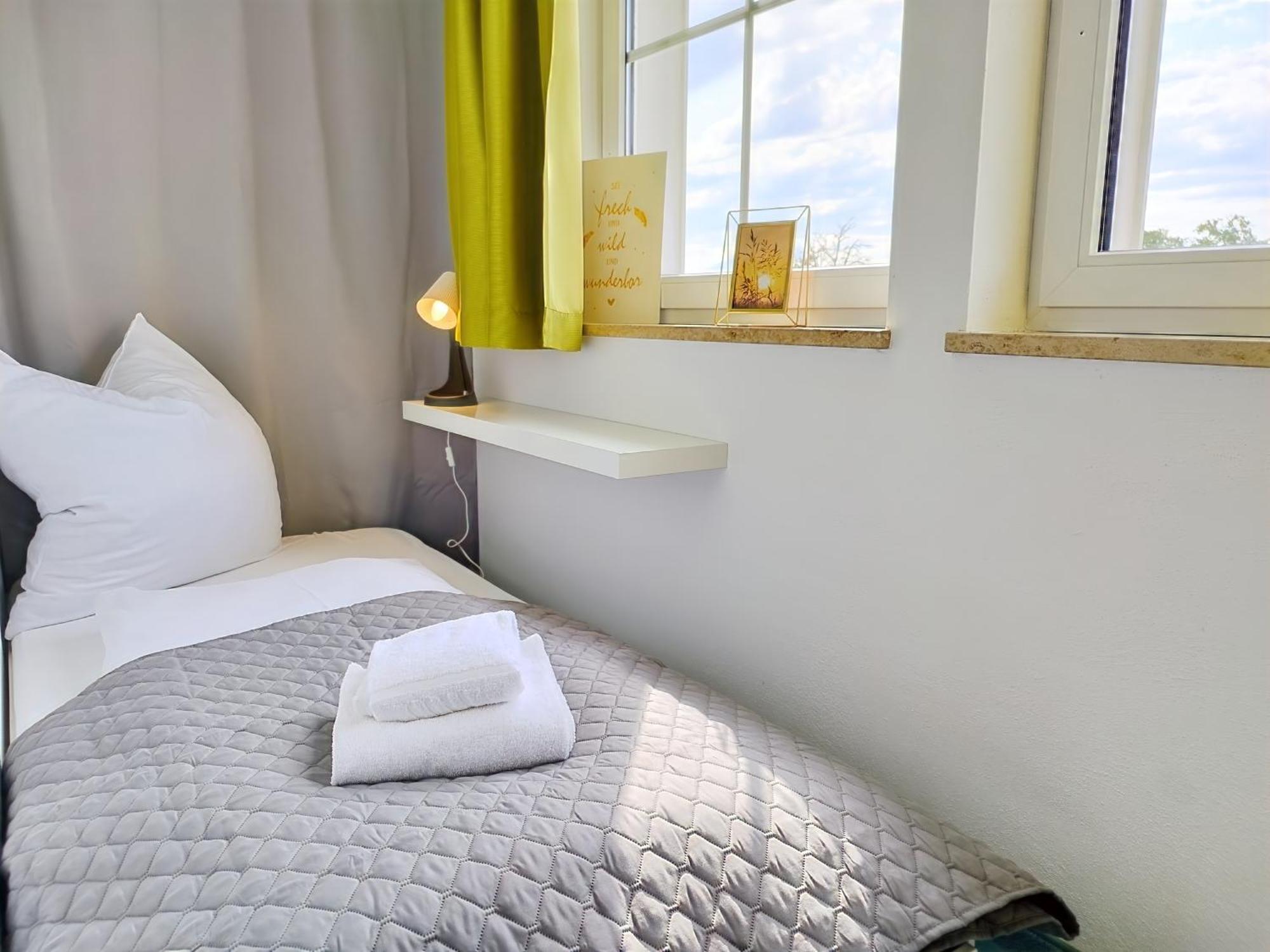 Seeblickapartment Fuer Bis Zu 12, Nuernberg & Schwabach In 30-35 Minuten Zu Erreichen, Sauna, Arbeitsplatz, Dachterrasse & Grill Spalt Eksteriør bilde