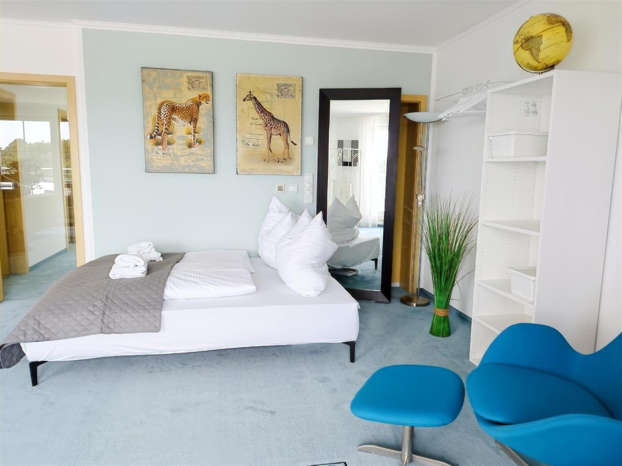 Seeblickapartment Fuer Bis Zu 12, Nuernberg & Schwabach In 30-35 Minuten Zu Erreichen, Sauna, Arbeitsplatz, Dachterrasse & Grill Spalt Eksteriør bilde