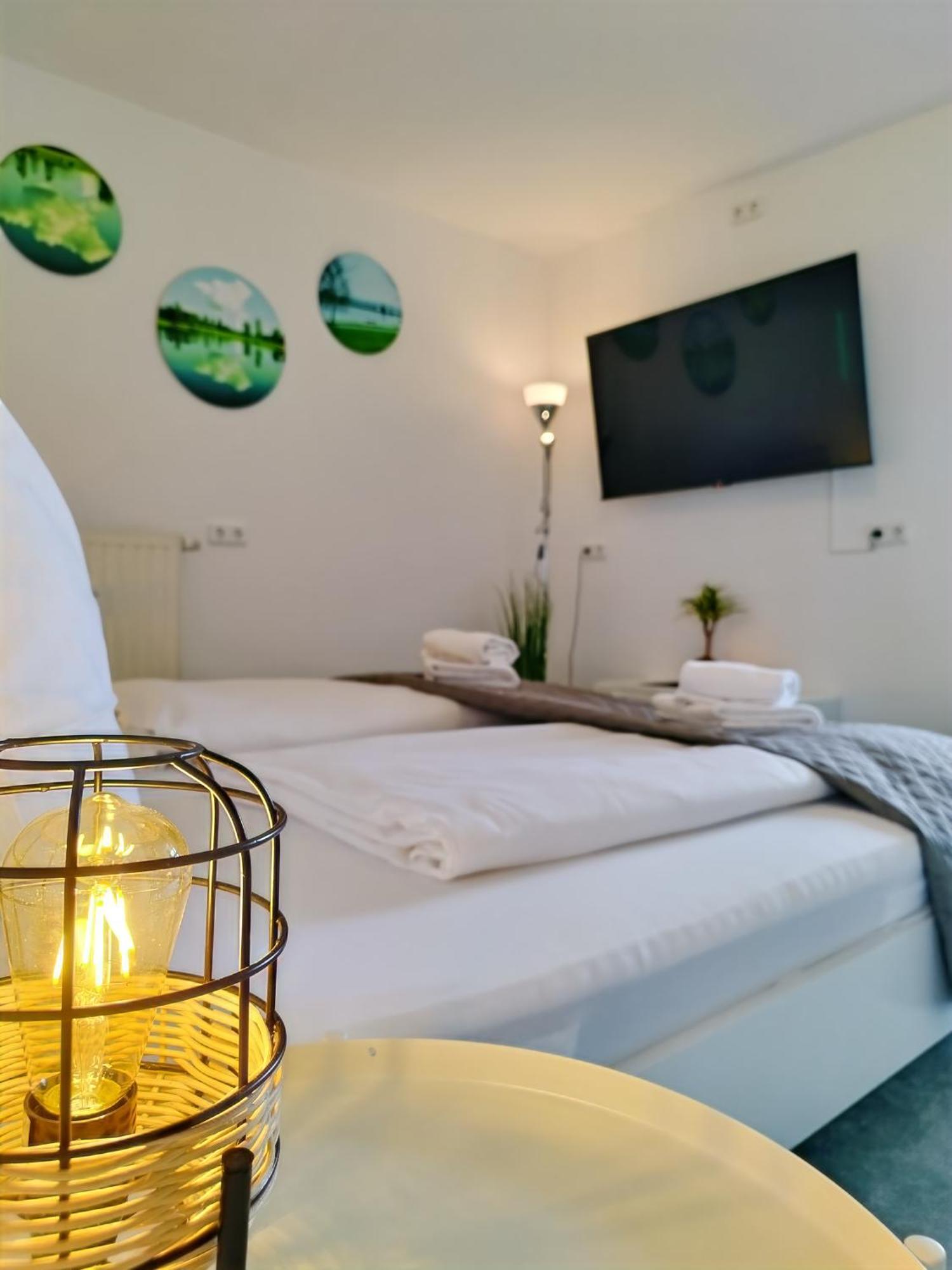 Seeblickapartment Fuer Bis Zu 12, Nuernberg & Schwabach In 30-35 Minuten Zu Erreichen, Sauna, Arbeitsplatz, Dachterrasse & Grill Spalt Eksteriør bilde